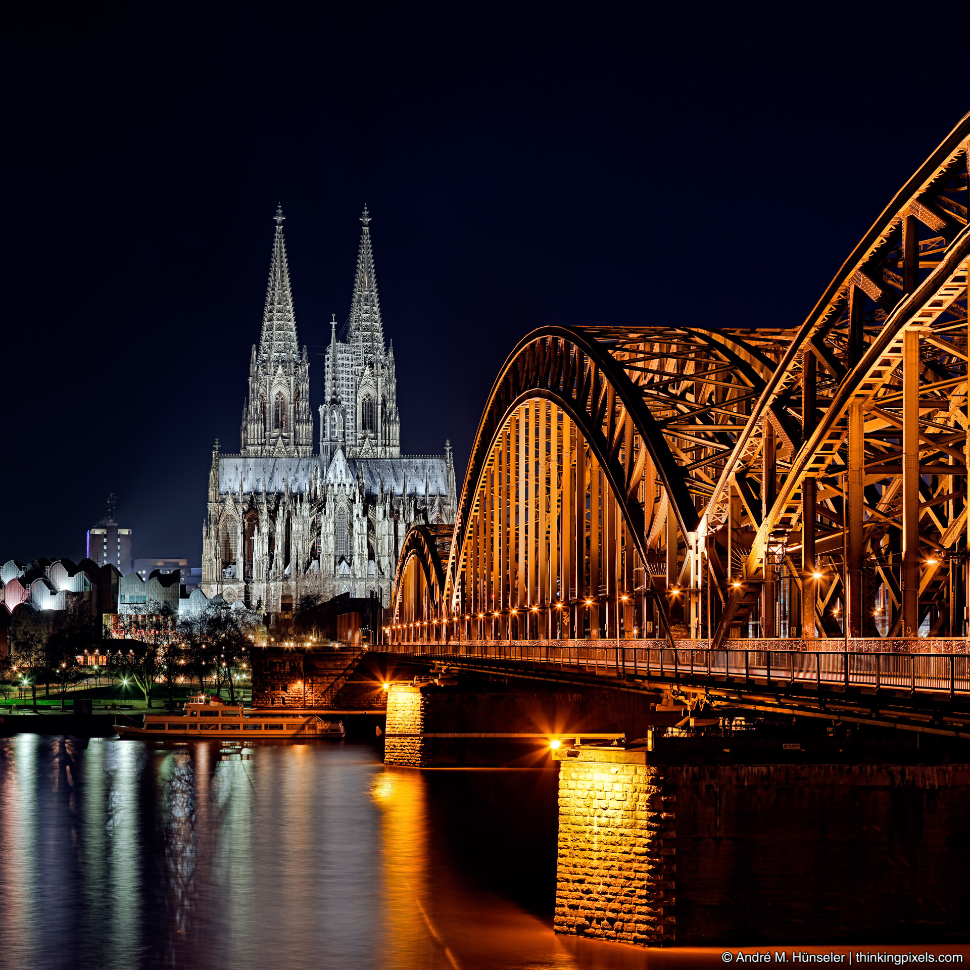 Köln bei Nacht - Dom & Hohenzollernbrücke
