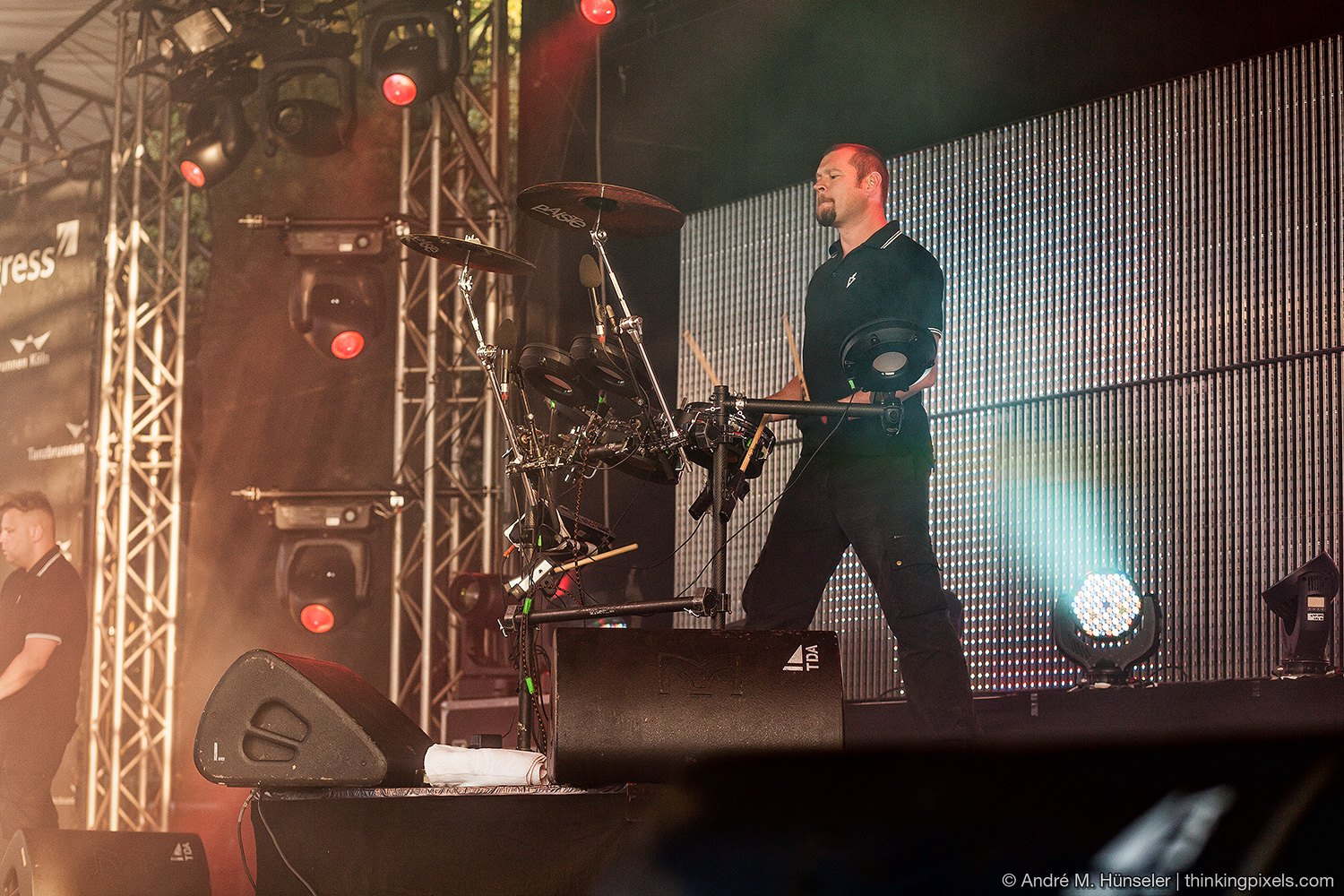 080_vnv_nation