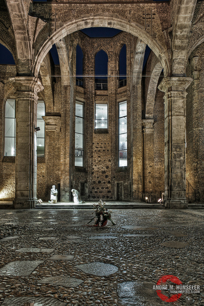 Alt St. Alban und die trauernden Eltern