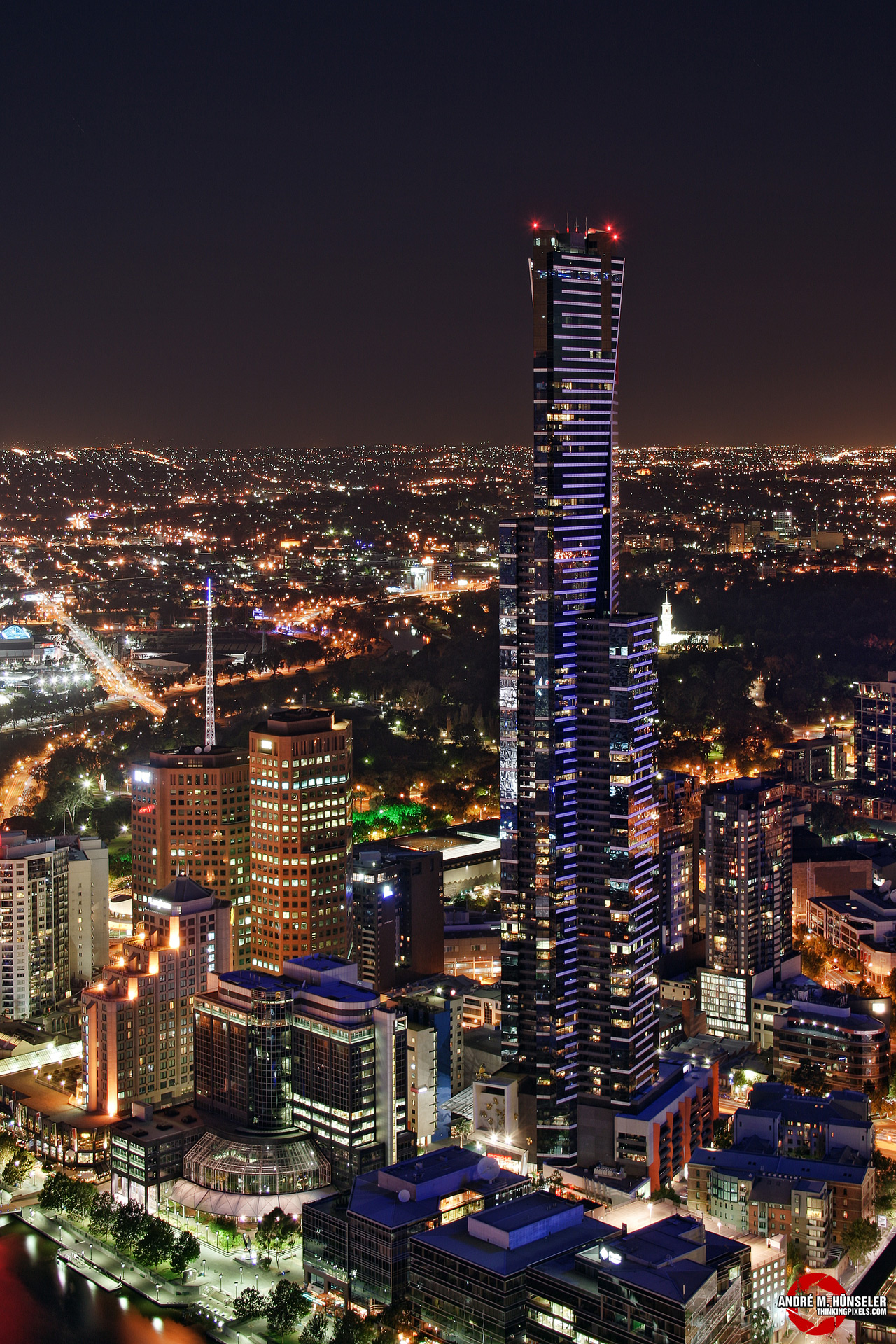 Eureka Tower bei Nacht