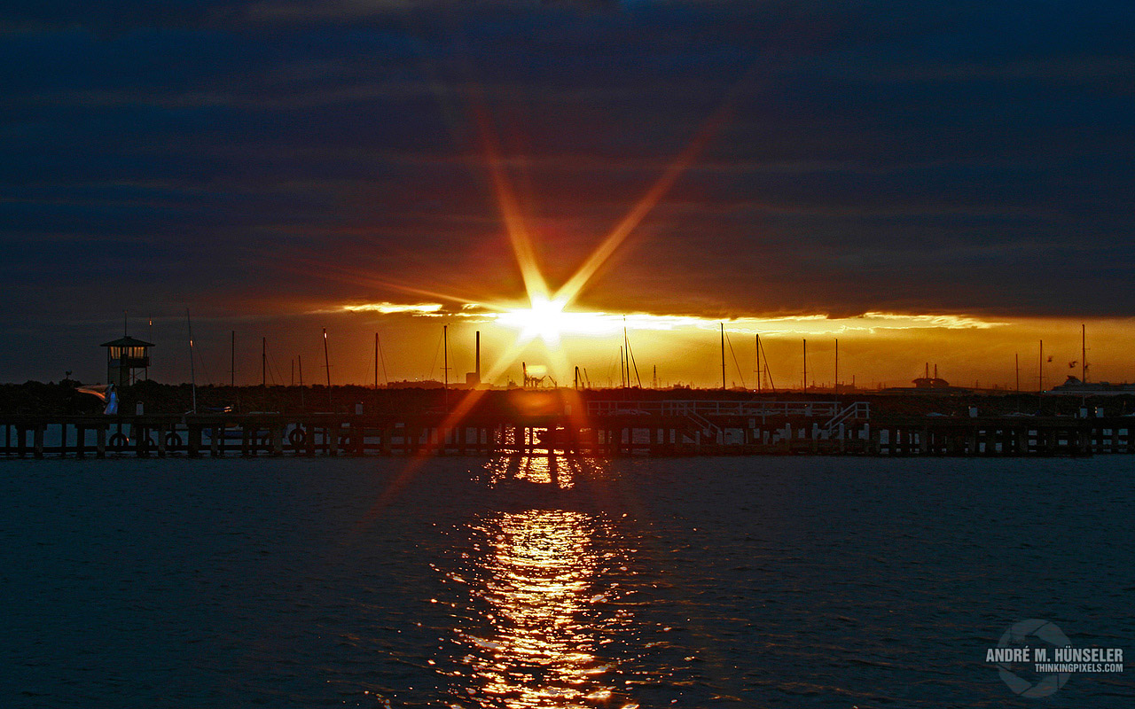 Sonnenuntergang über dem St Kilda Pier