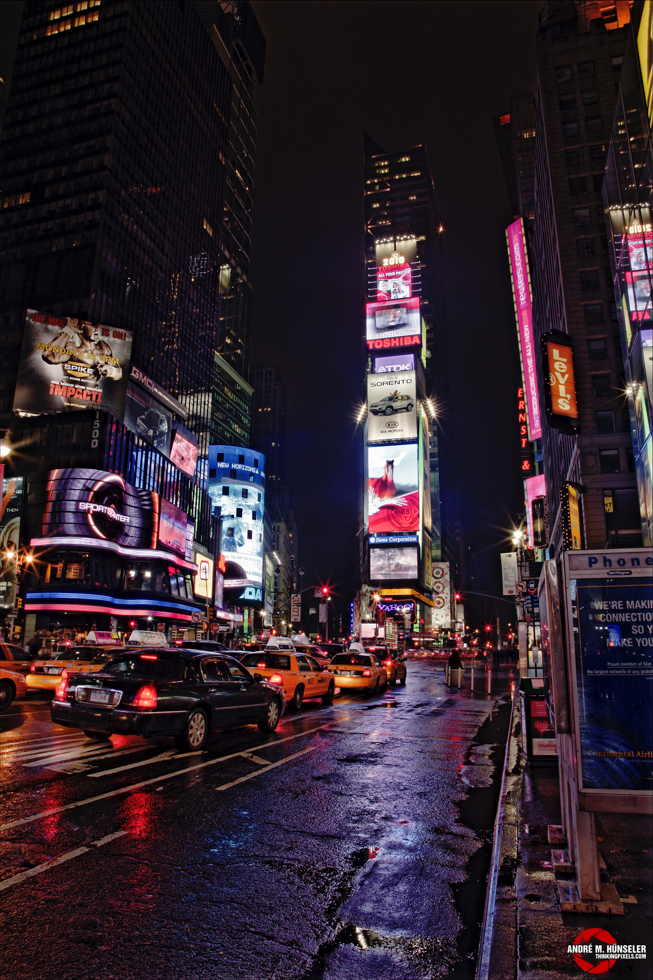 Times Square bei Nacht